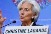 ” کریستین لاگارد ”  مدیر صندوق بین المللی پول : ” اقتصاد جهانی دو سال رشد منسجم داشت اما اینک این رشد آهسته تر شده و خطرات رو به افزایش است. “