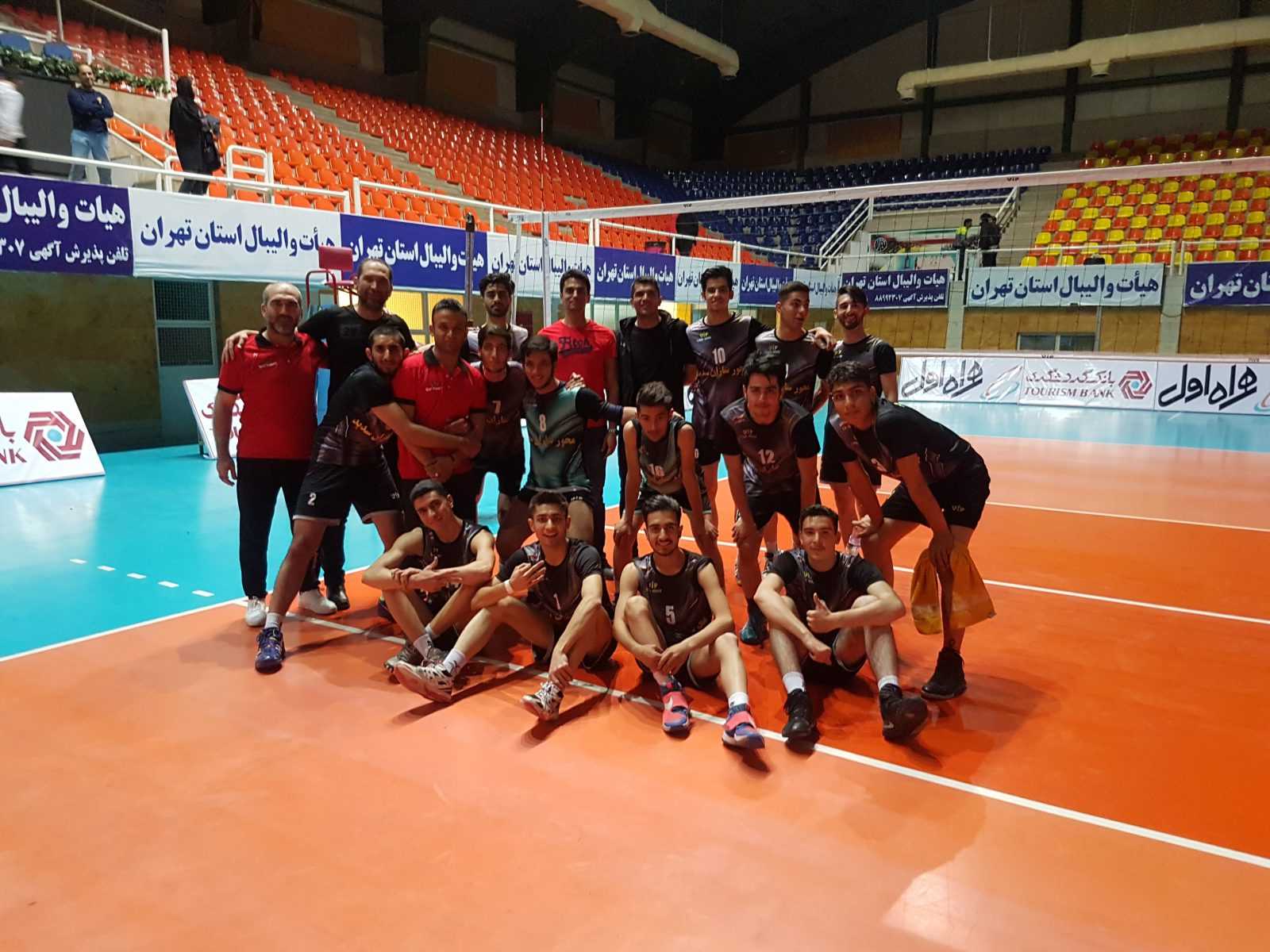 قهرمانی تیم والیبال جوانان ” محورسازان سدید ” در مسابقات لیگ دسته دوم جوانان تهران .