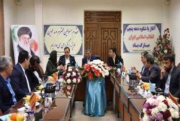 نشست هم اندیشی رئیس سازمان جهانی آتیک با ” هادی تمهیدی ” فرماندار شهرستان پاکدشت