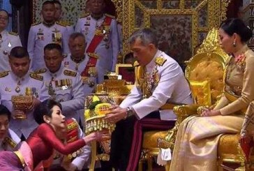 ازدواج دوم پادشاه تایلند در حضور همسر اولش!