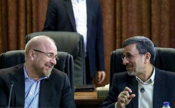 یامین‌پور : احمدی‌نژاد و قالیباف با هم دیدار کرده اند .