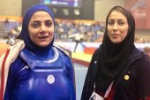 مریم هاشمی مدال طلای مسابقات جهانی ووشو را به رهبر انقلاب تقدیم کرد
