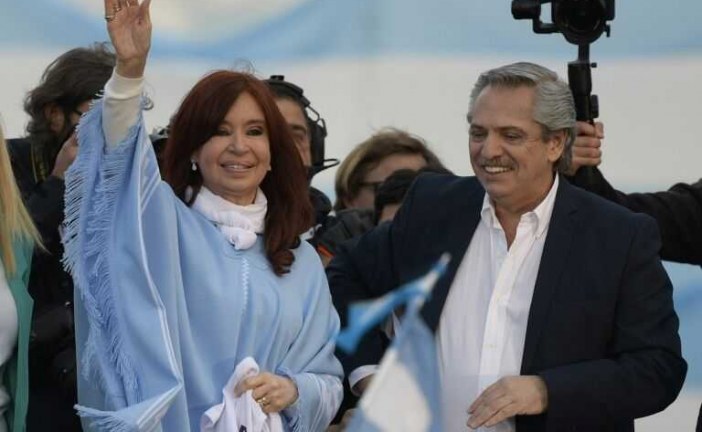 نامزد چپگرایان پیشتاز انتخابات ریاست جمهوری آرژانتین است