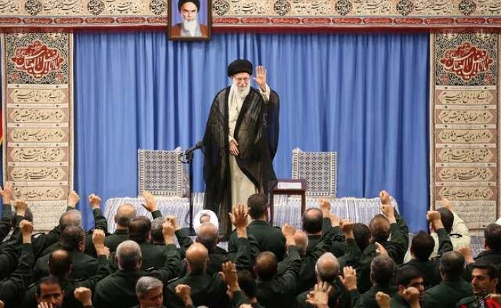 ایران با جدیت کاهش تعهدات هسته‌ای را ادامه می‌دهد/نگذارید سپاه پیر و محافظه‌کار شود