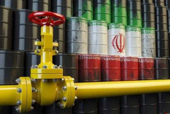 یک سوم درآمد دولت روحانی از نفت بوده است