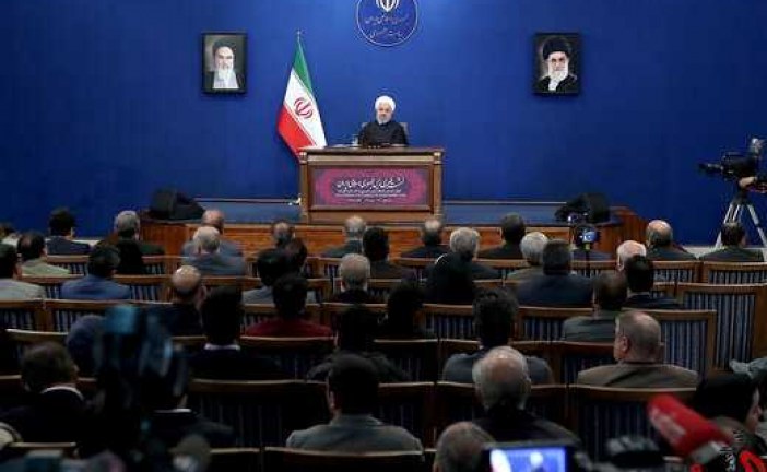 پاسخ‌های صریح روحانی به سوالاتی درباره شایعه استعفا، سقوط هواپیمای اوکراینی و انتخابات مجلس