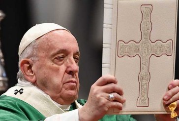 پاپ خواستار صرف بودجه تسلیحاتی برای مقابله با کرونا شد