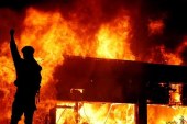 تنور شبکه‌های اجتماعی جهان داغ از آتش ناآرامی‌های آمریکا