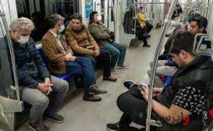 رئیس کمیته سلامت شورای شهر تهران : هشدار؛ مترو کانون کرونا در تهران شده است