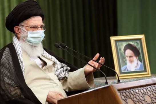رهبر معظم انقلاب اسلامی : مجادلات مردم را ناراحت می‌کند همه باید مقابل دشمن یک صدا باشیم