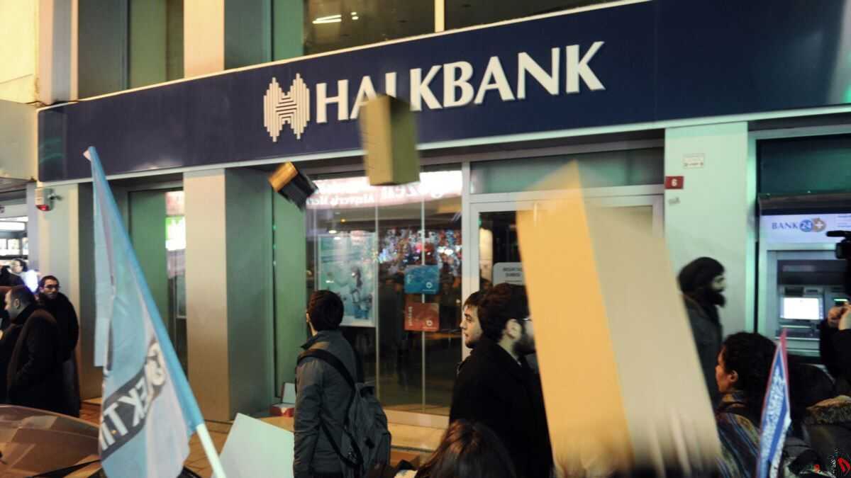 هالک بانک ترکیه : قوانین داخلی آمریکا جهان شمول نیست