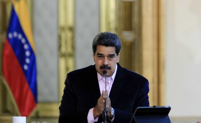 تاکید رئیس‌جمهور ونزوئلا بر تداوم همکاری‌های دفاعی با ایران