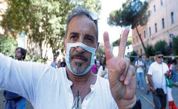 برگزاری تظاهرات بدون ماسک در ایتالیا