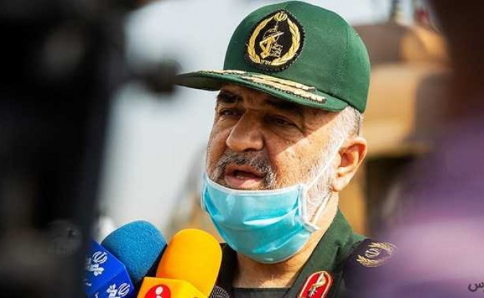 سرلشکر سلامی: تمام امکانات درمانی سپاه برای کمک به کادر درمان به میدان می‌آید