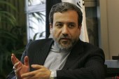 عراقچی: ایران مخالف هر گونه حضور نظامی خارجی در خلیج فارس است