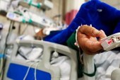 آمریکا برای قتل‌عام ایرانی‌ها توسط کرونا کدام تجهیزات پزشکی را تحریم کرد؟