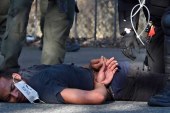 تفاوت واکنش پلیس آمریکا به شورش کنگره و مخالفان تبعیض‌نژادی ( تارنمای روزنامه ایندیپندنت )