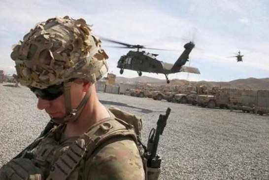 ورود تفنگداران دریایی آمریکا به فرودگاه «الغیضه» در شرق یمن