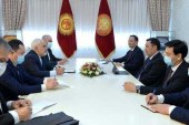ظریف با رییس جمهوری قرقیزستان دیدار کرد