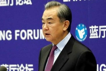 وزیر خارجه چین: برداشتن تحریم‌های ایران اولین چیزی است که آمریکا باید انجام دهد