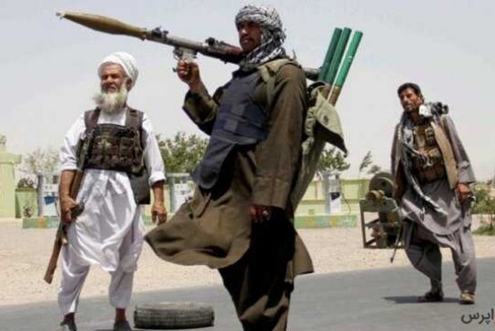 طالبان: مقامات در کشور بمانند