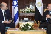 نفتالی بنت: با السیسی درباره تهدیدهای ایران و حماس صحبت کردم