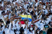 ونزوئلا رکورد بزرگترین ارکستر جهان را شکست