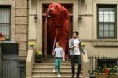 “سگ بزرگ قرمز” با ۲۲ میلیون دلار پرش کرد/ پرفروش‌های هالیوود انگشت‌شمار شده‌اند