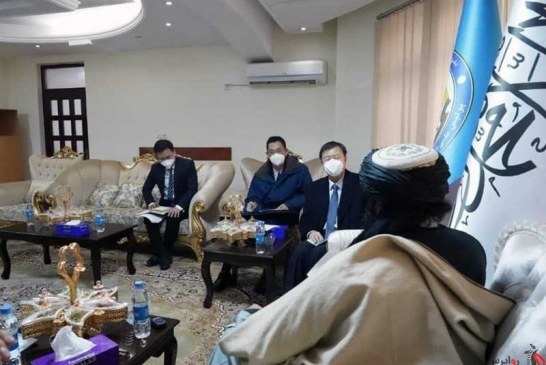 سفیر چین: آمریکا نباید با تحریم از افغان‌ها انتقام‌گیری کند