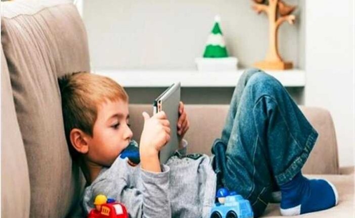تاثیر استفاده از فضای مجازی در پاندمی کرونا بر رفتار کودکان ونوجوانان ( محمّد حاتمی رئیس سازمان نظام روانشناسی و مشاوره کشور)