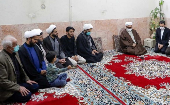 تولیت آستان قدس رضوی با خانواده شهید حجت الاسلام محمد اصلانی دیدار کرد