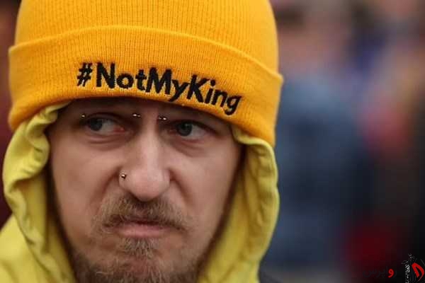 تظاهرات هزاران نفری علیه تاج‌گذاری پادشاه انگلیس ( Not MY king – او پادشاه من نیست )