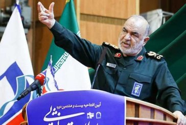 سرلشکر سلامی: هر کس آمریکا از او حمایت کرد فروریخت و هر کس به انقلاب اسلامی تکیه کرد ماندگار شد