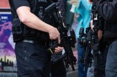 تشدید بحران در دستگاه امنیتی انگلیس/سرپیچی افسران مسلح پلیس